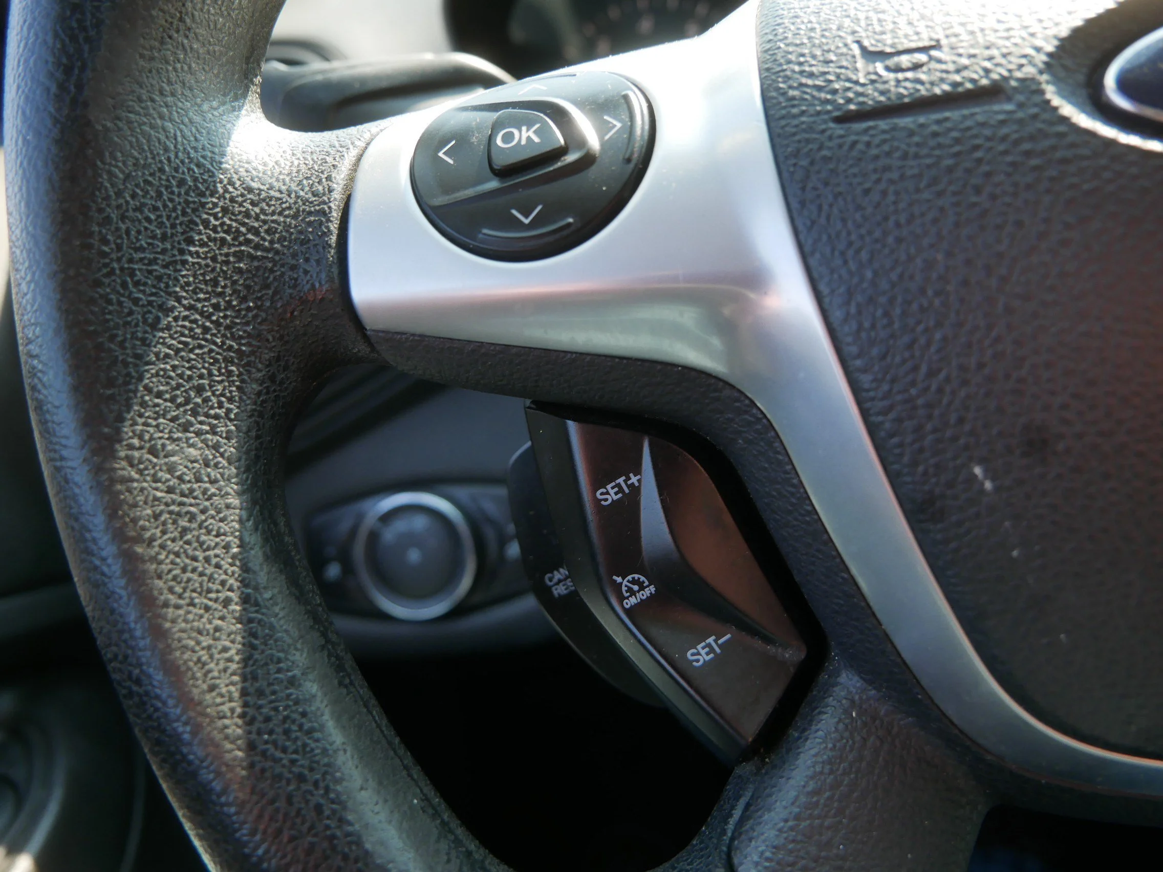 Used 2014 Sterling Gray Metallic Ford S image 24