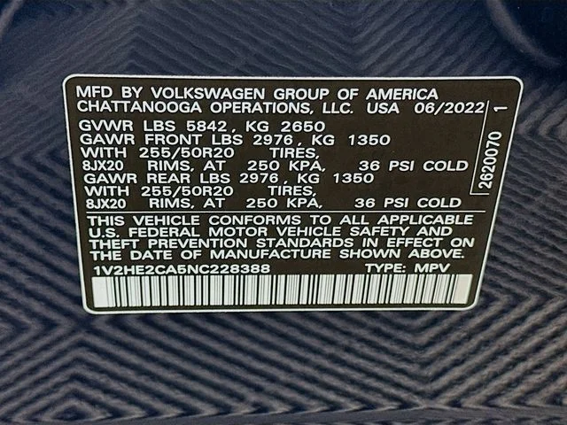 Certified Used 2022 Blue Volkswagen 3.6L V6 SE w/Technology image 27