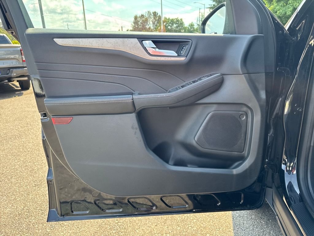 Certified Used 2021 Agate Black Metallic Ford SEL image 13