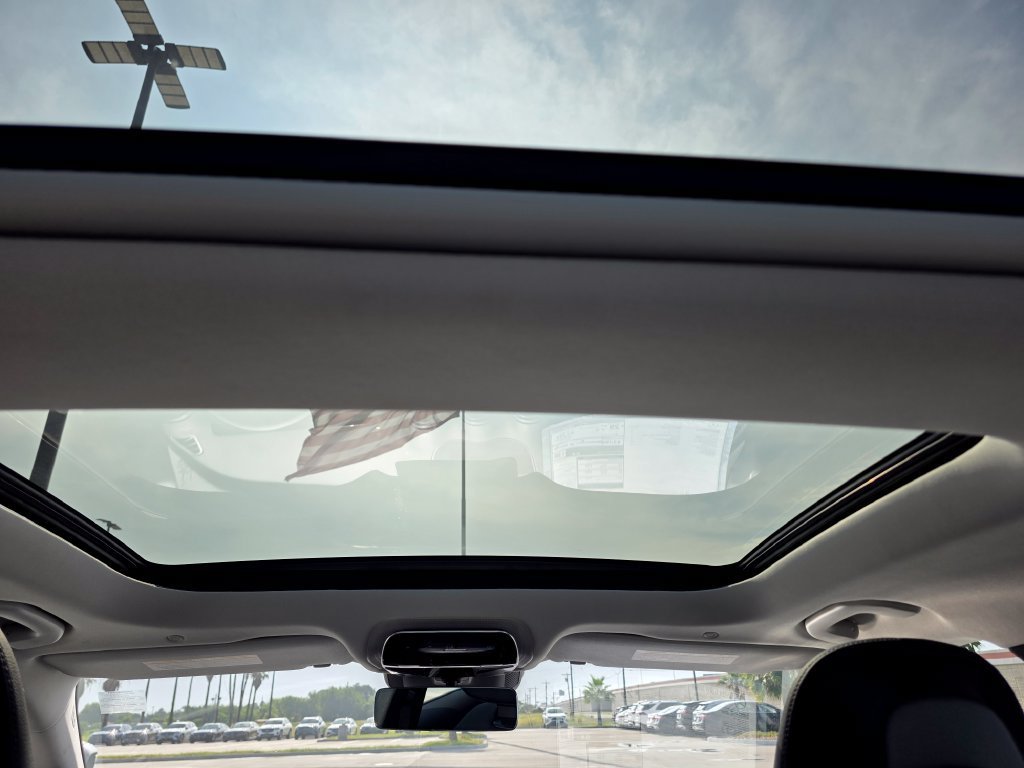 New 2026 Cirrus Silver Metallic Mercedes-Benz E 450 image 50