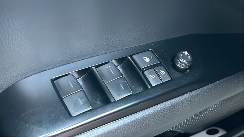 Used 2025  Toyota LE image 18