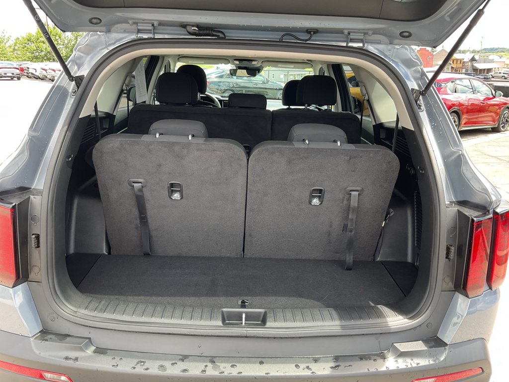 Certified Used 2023 Everlasting Silver Kia LX image 18