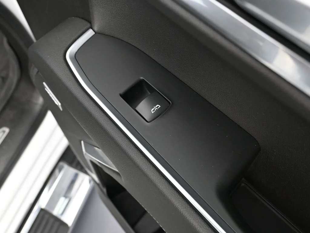 2023 Chevrolet Silverado 1500 LTZ - Photo 54