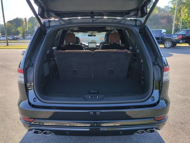 Used 2023 Black Lincoln Reserve image 33