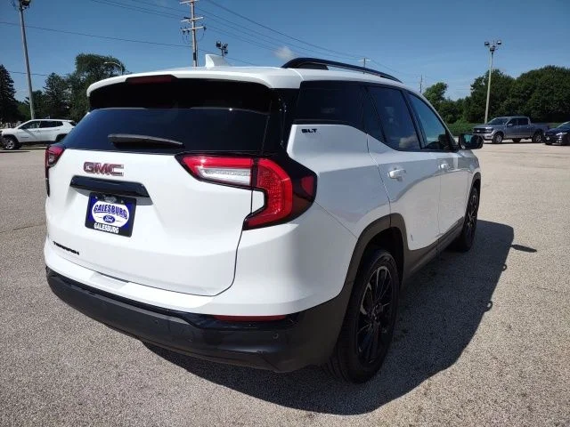 Used 2024 Summit White GMC SLT image 5