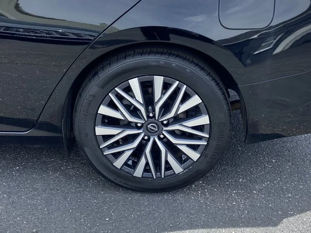 2025 Nissan Altima SV - Photo 10