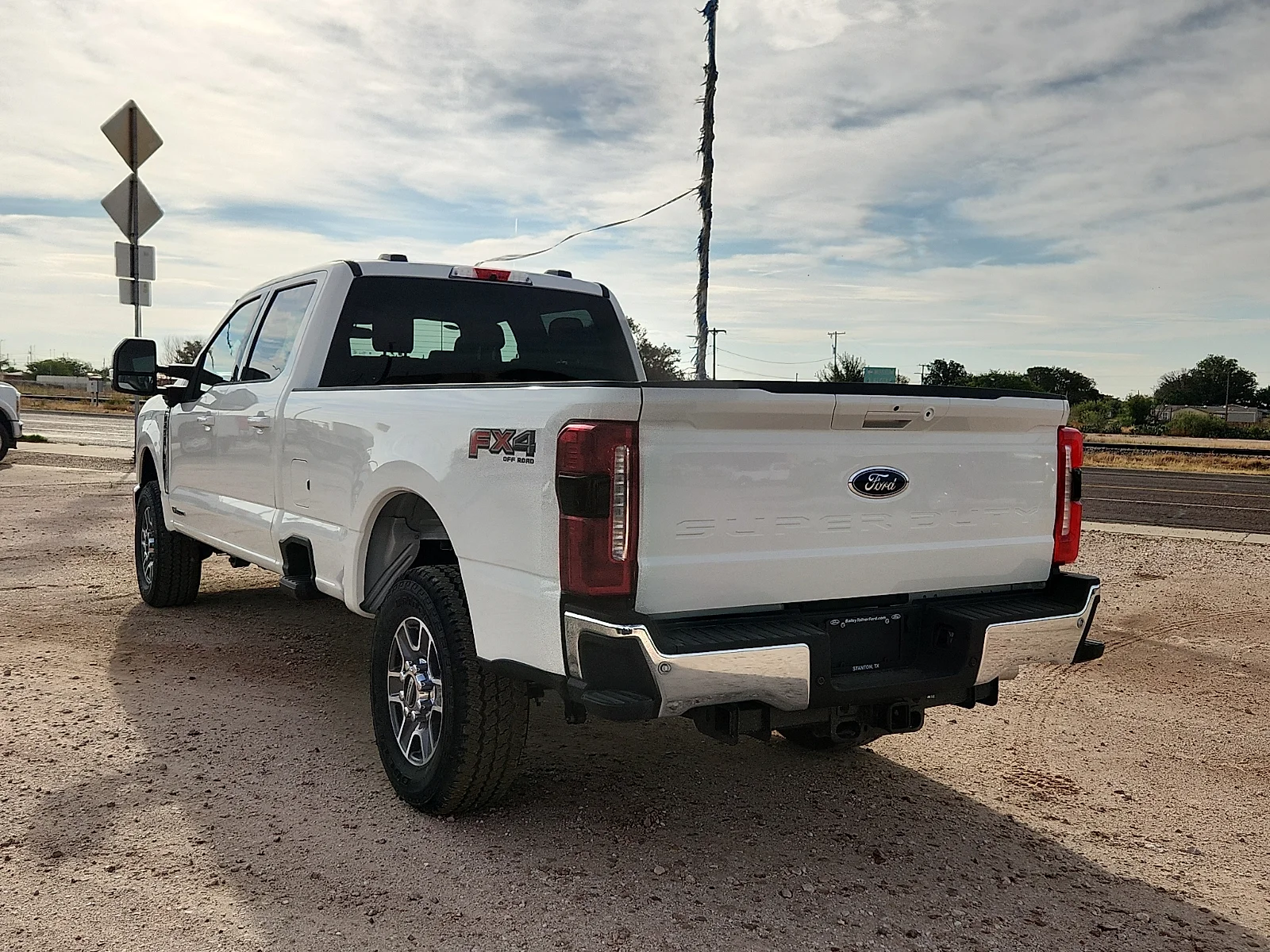 New 2026 Star White Metallic Tri-Coat Ford Lariat image 5