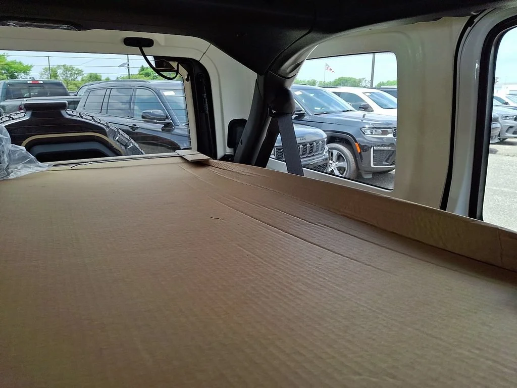 New 2026 Bright White Clearcoat Jeep Rubicon image 15