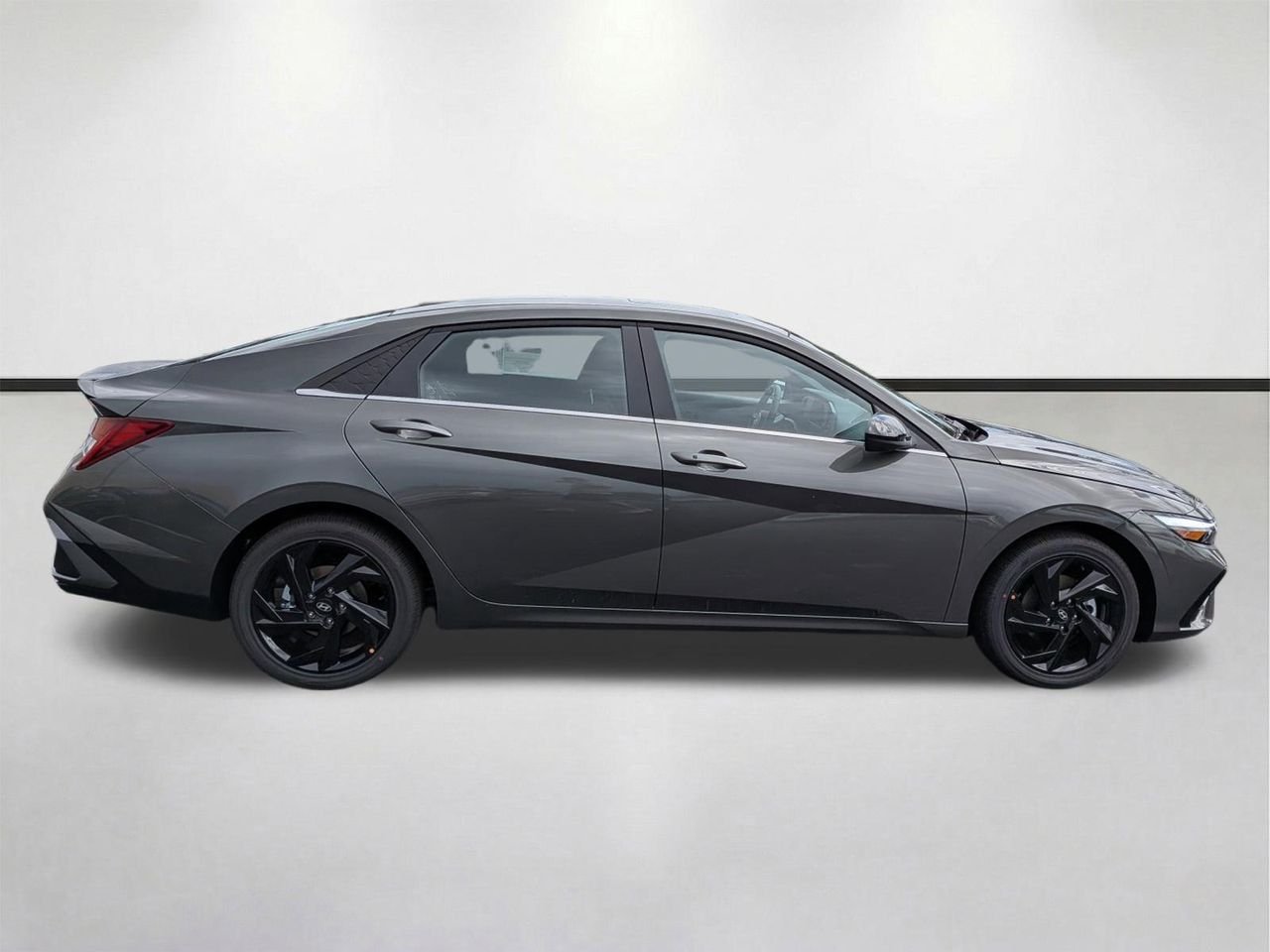 New 2026 Amazon Gray Hyundai SEL Sport image 3