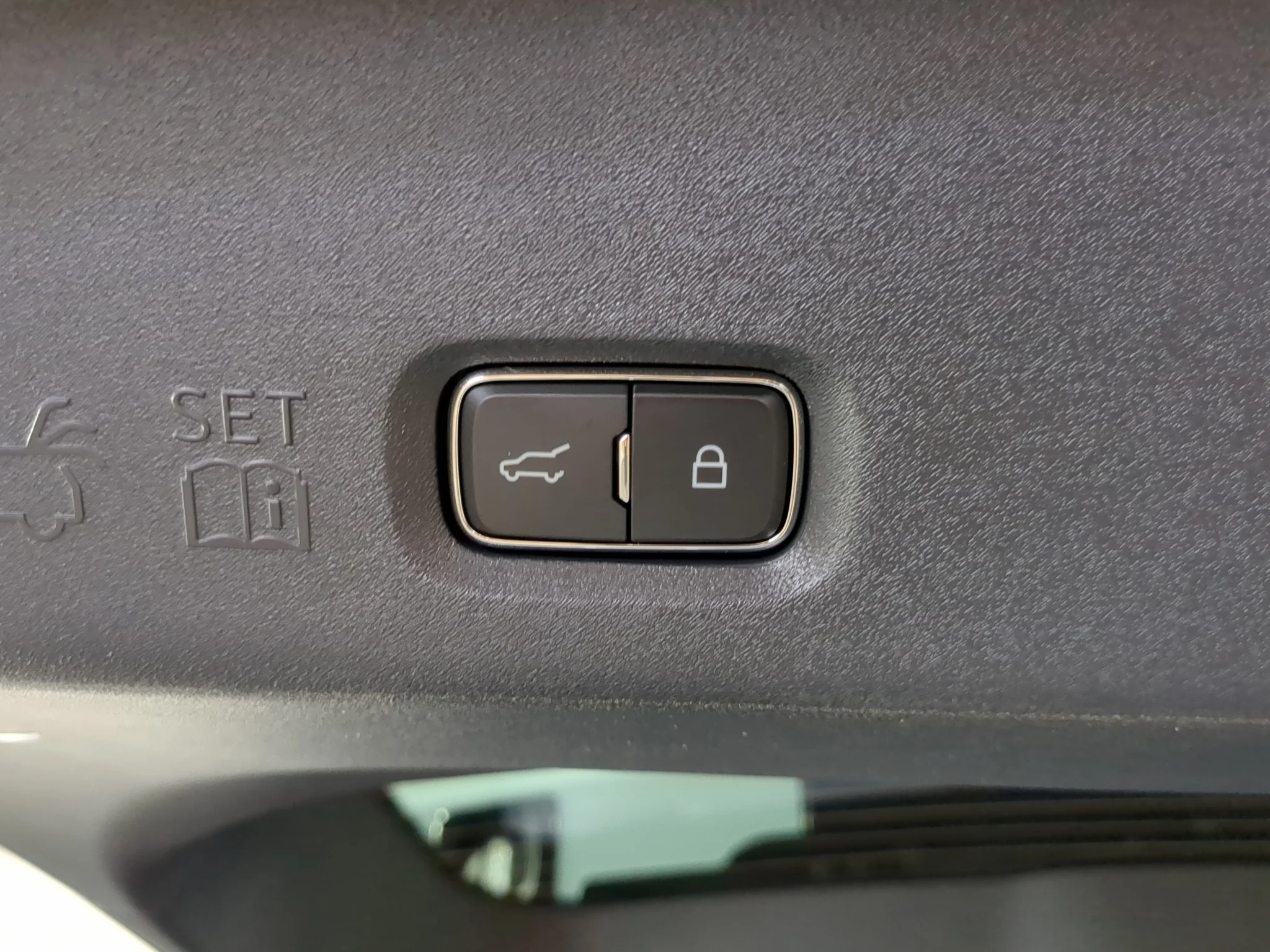 New 2027 Glacier Gray Metallic Tri-Coat Ford MAX Platinum image 19