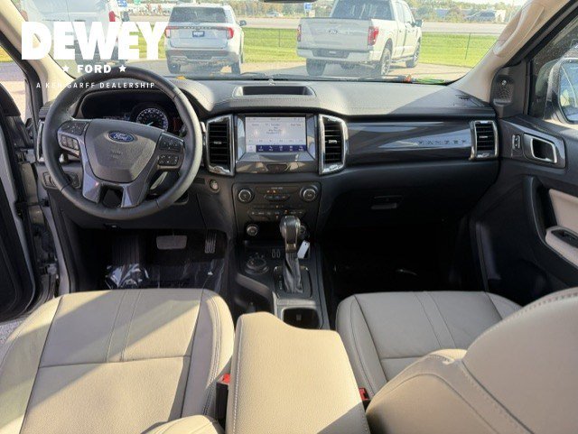 Used 2020 Silver Metallic Ford LARIAT image 26