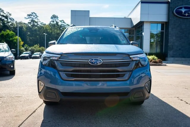 Certified Used 2025 Horizon Blue Pearl Subaru Premium image 12