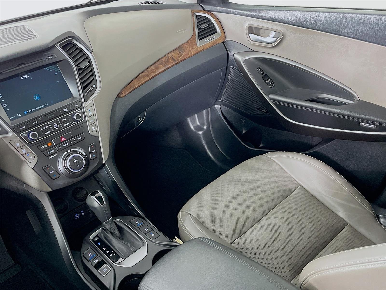 Used 2017  Hyundai Limited Ultimate image 27