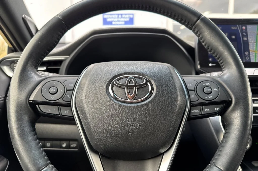 2022 Toyota Venza Limited - Photo 23