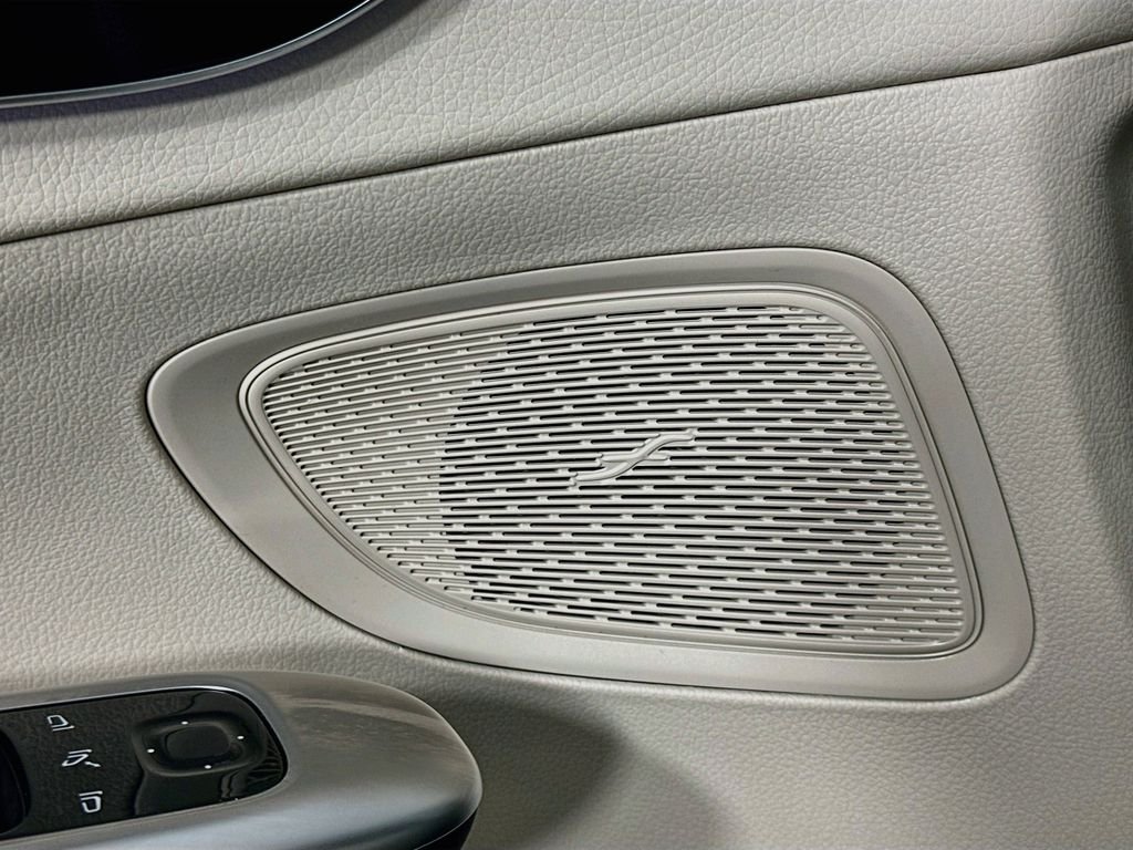 Certified Used 2024 White Mercedes-Benz C 300 image 19
