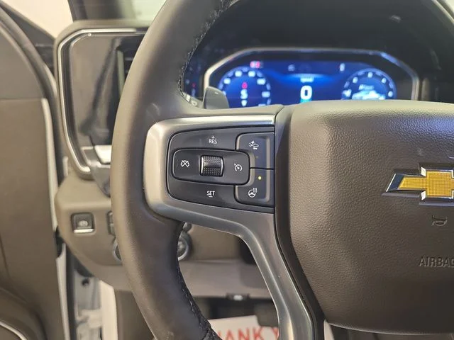 Used 2026 Summit White Chevrolet LTZ image 33