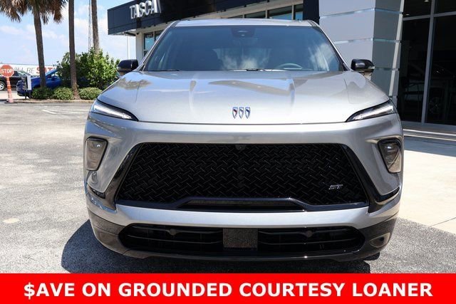 View vehicle photo 3