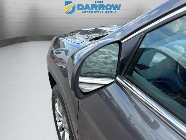 Used 2019 Gray Jeep Latitude Plus image 28