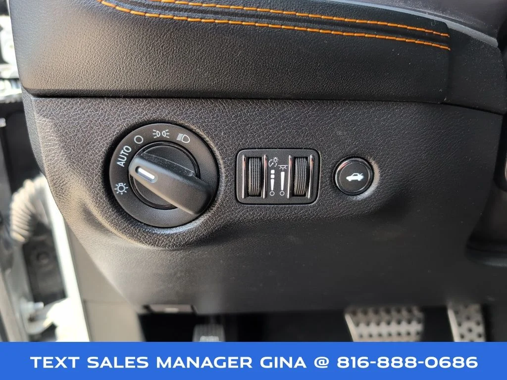 Used 2022 Gray Dodge R/T Scat Pack Widebody image 22