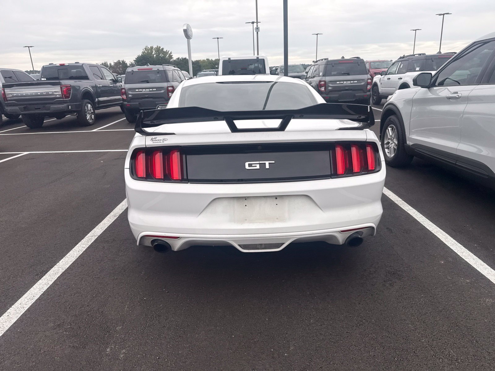 Used 2016 White Ford GT image 6