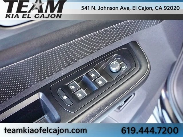 Used 2024  Volkswagen 2.0T SE w/Technology image 23
