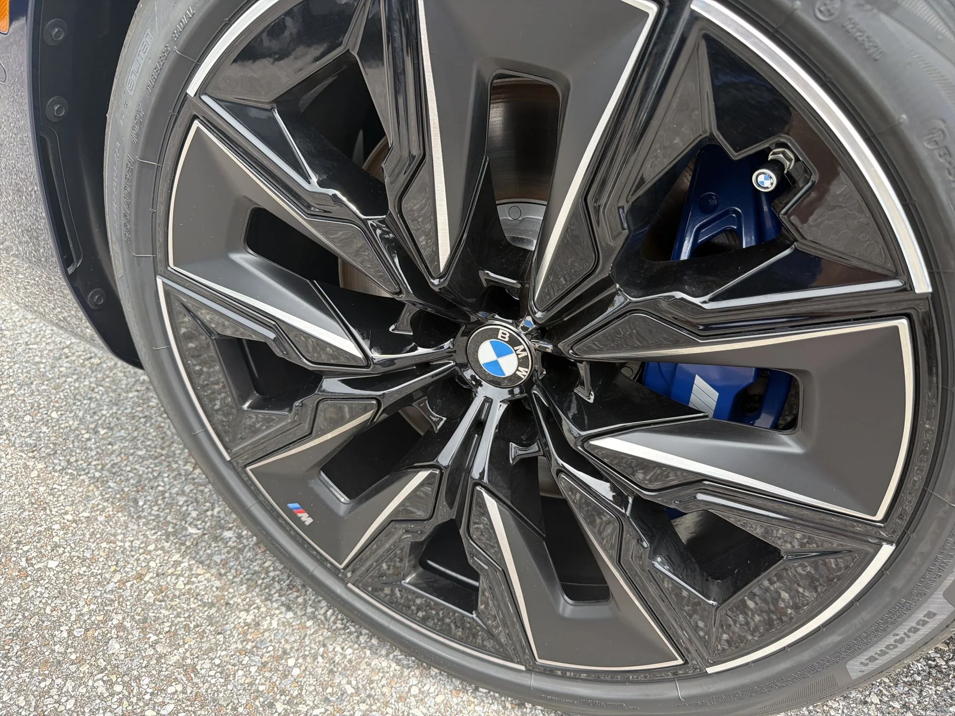 New 2026 Tanzanite Blue II Metallic BMW 740i xDrive image 10