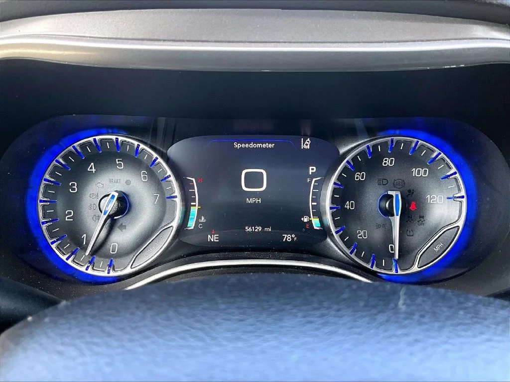 Used 2023 Blue Chrysler Touring L image 15