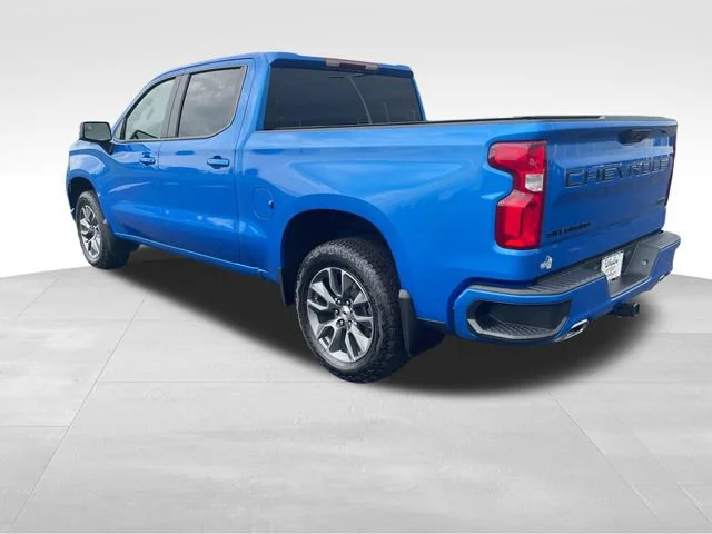 Used 2026 Riptide Blue Metallic Chevrolet RST image 3