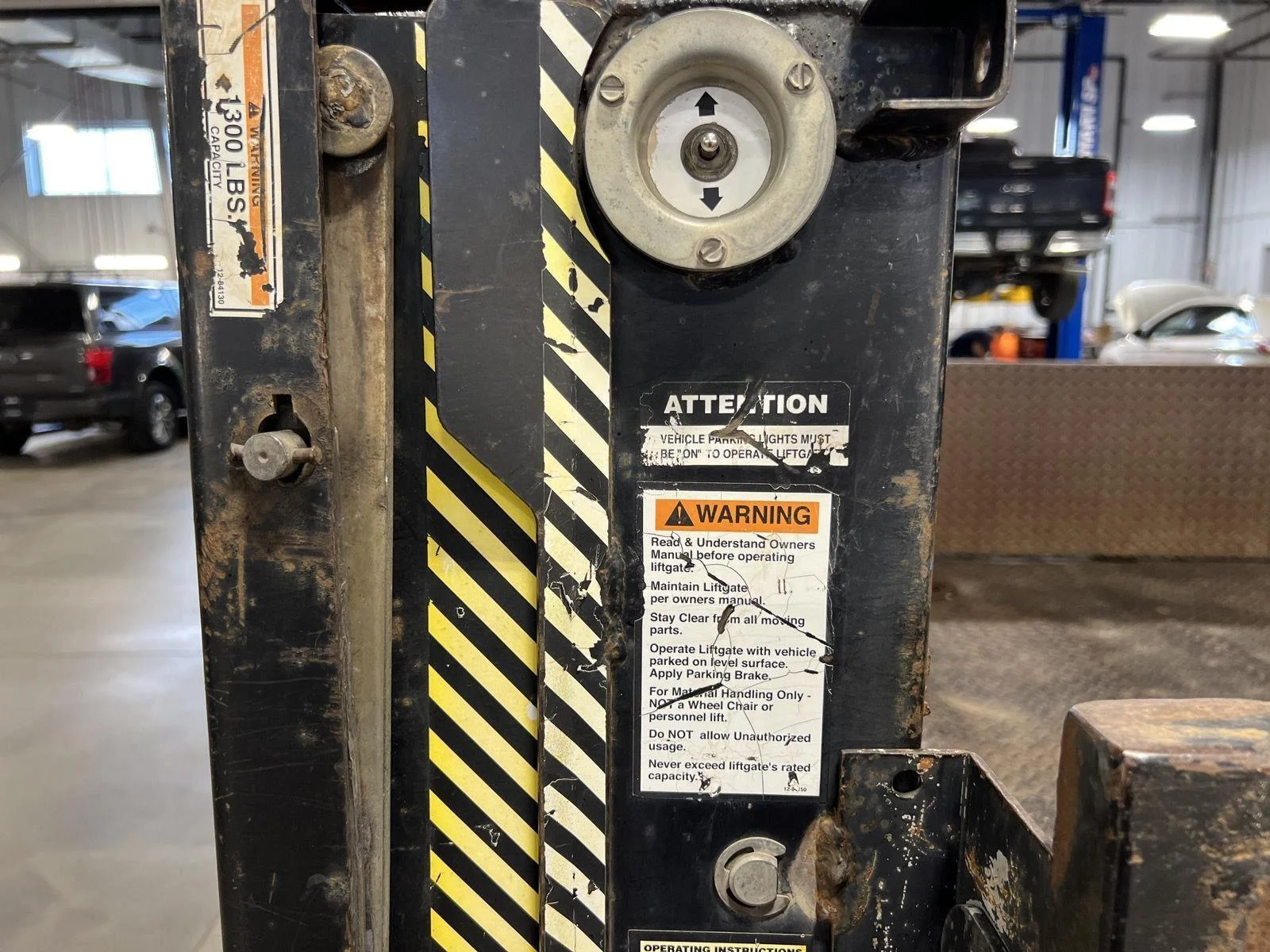 Used 2011 Pale Adobe Metallic Ford XL image 12