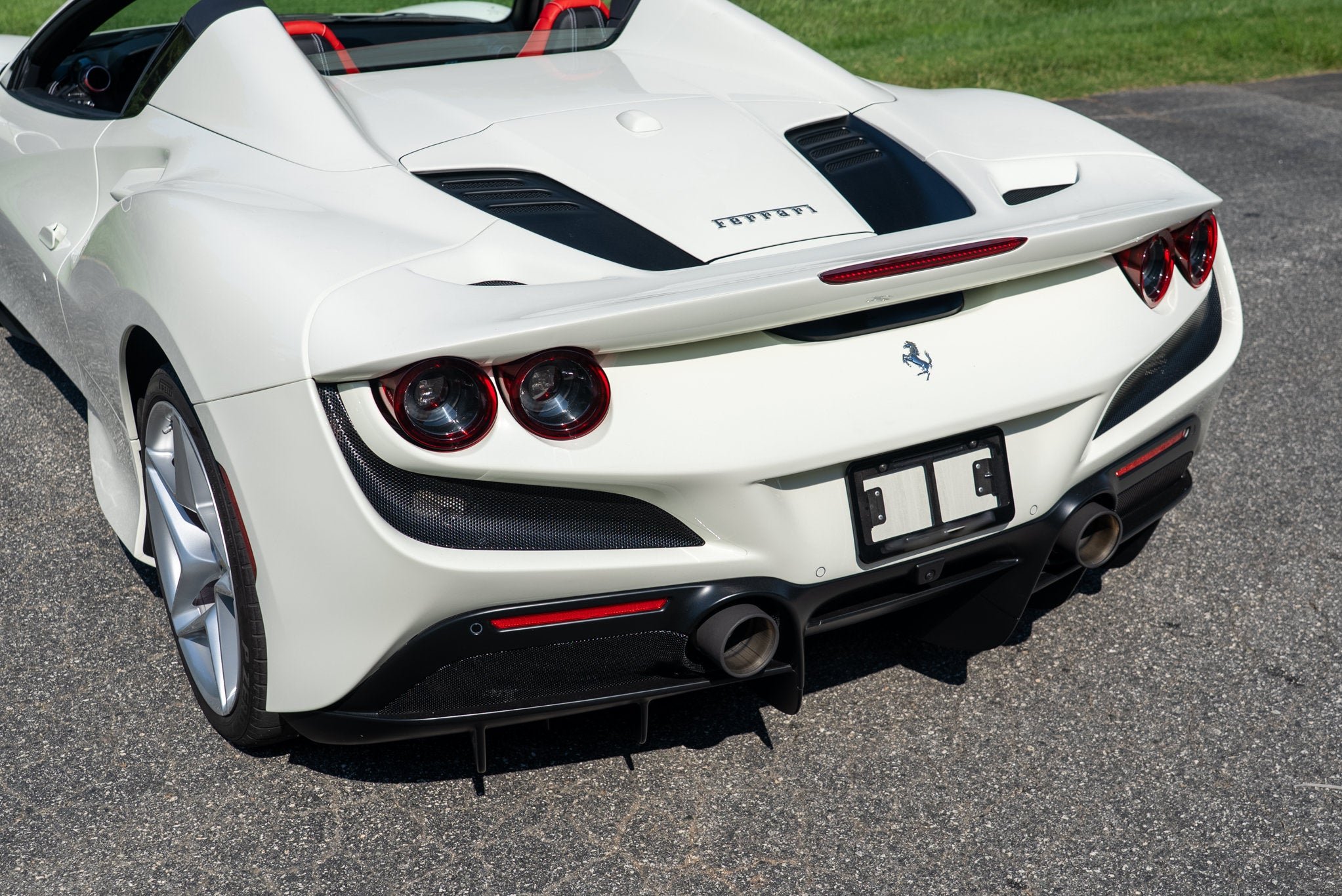 Certified Used 2022 Bianco Avus Ferrari  image 17