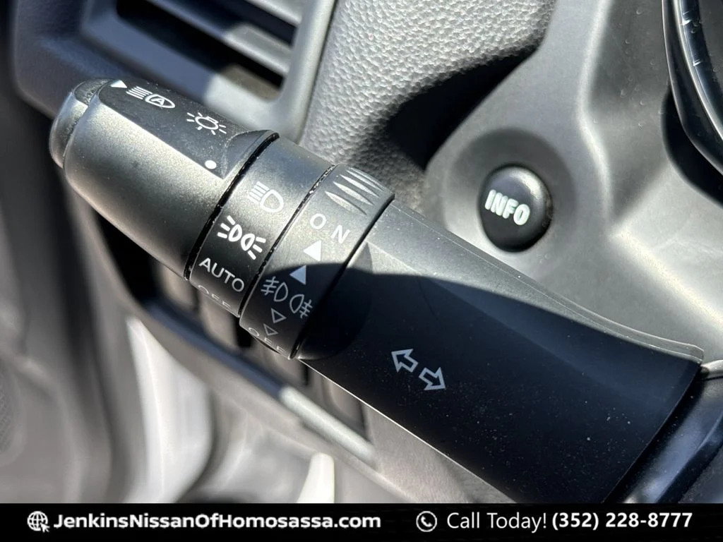 Used 2024 Black Mitsubishi 2.0 ES image 39