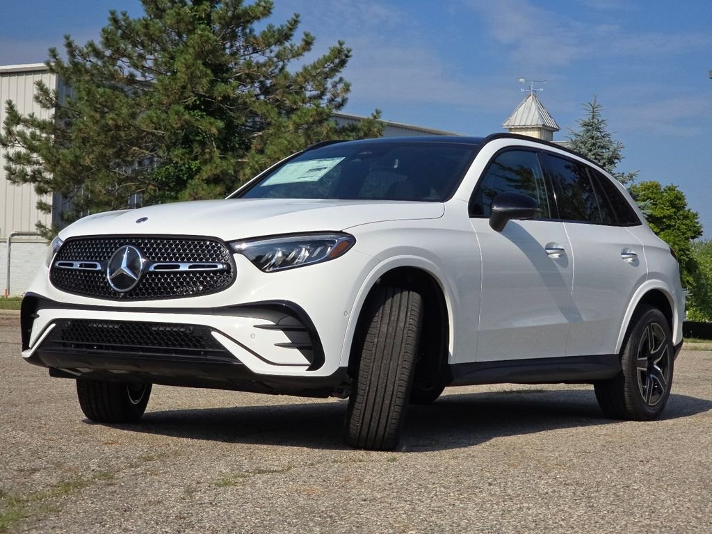 New 2026 Polar White Mercedes-Benz GLC 300 image 13