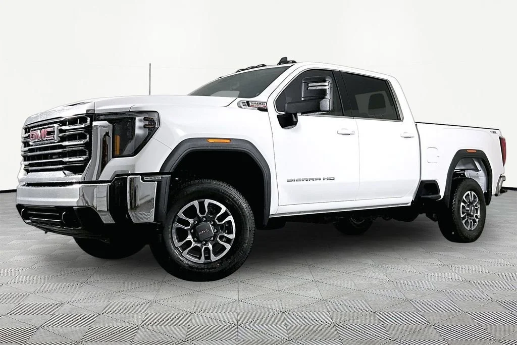 New 2026 Summit White GMC SLE image 1