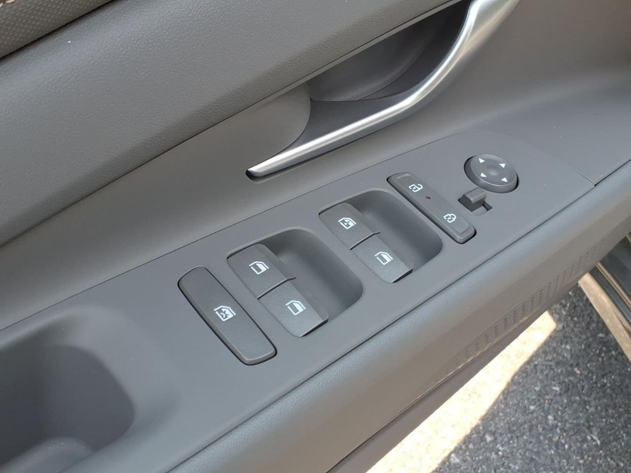 New 2026 Amazon Gray Hyundai SEL Sport Premium image 23