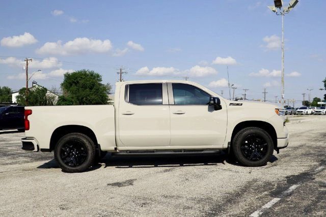 New 2026 White Sands Chevrolet RST image 5