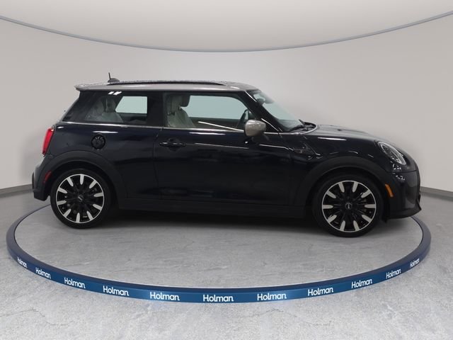 Certified Used 2024 Black MINI Iconic image 4