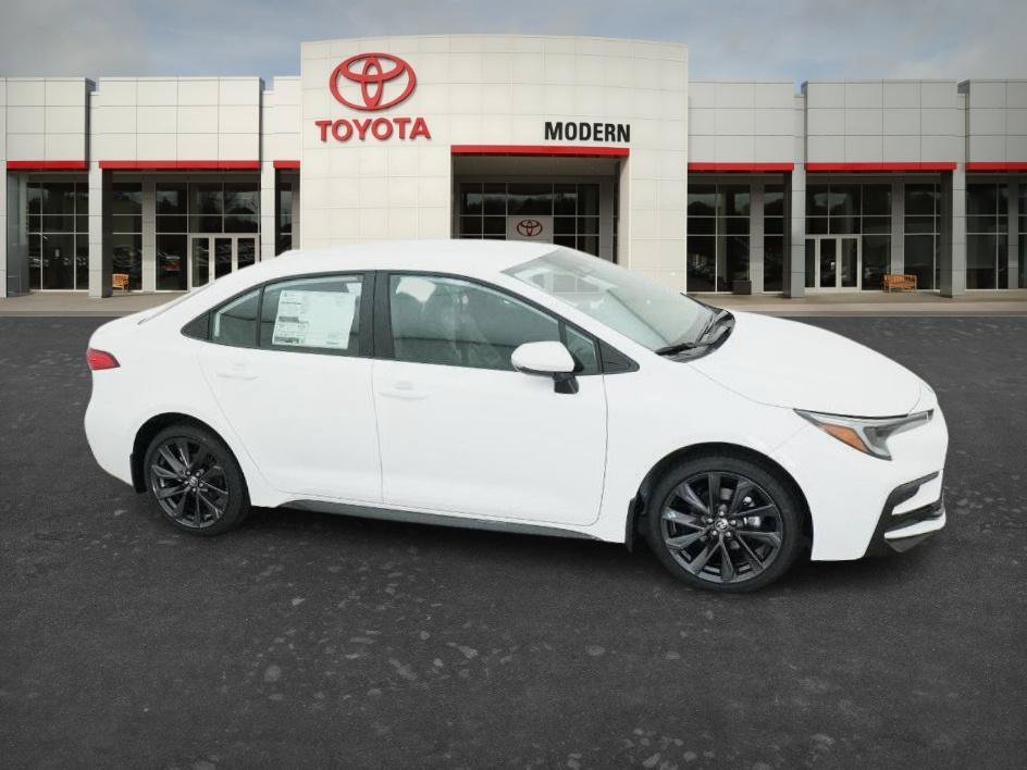 New 2026 Ice Cap Toyota SE image 2