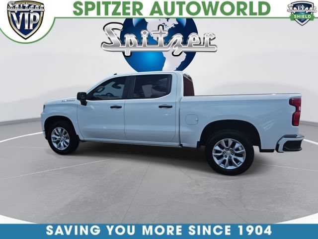 Used 2022 Summit White Chevrolet Custom image 5