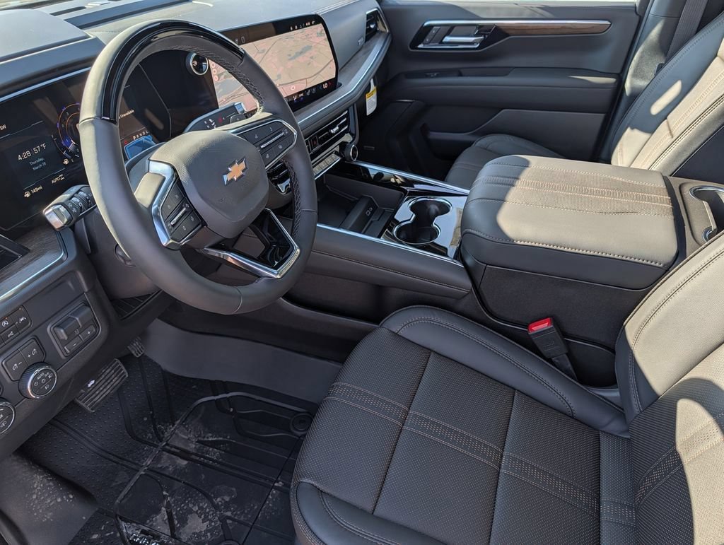 New 2026 Black Chevrolet High Country image 6