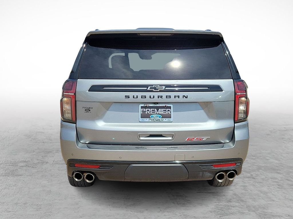 2023 Chevrolet Suburban RST - Photo 9