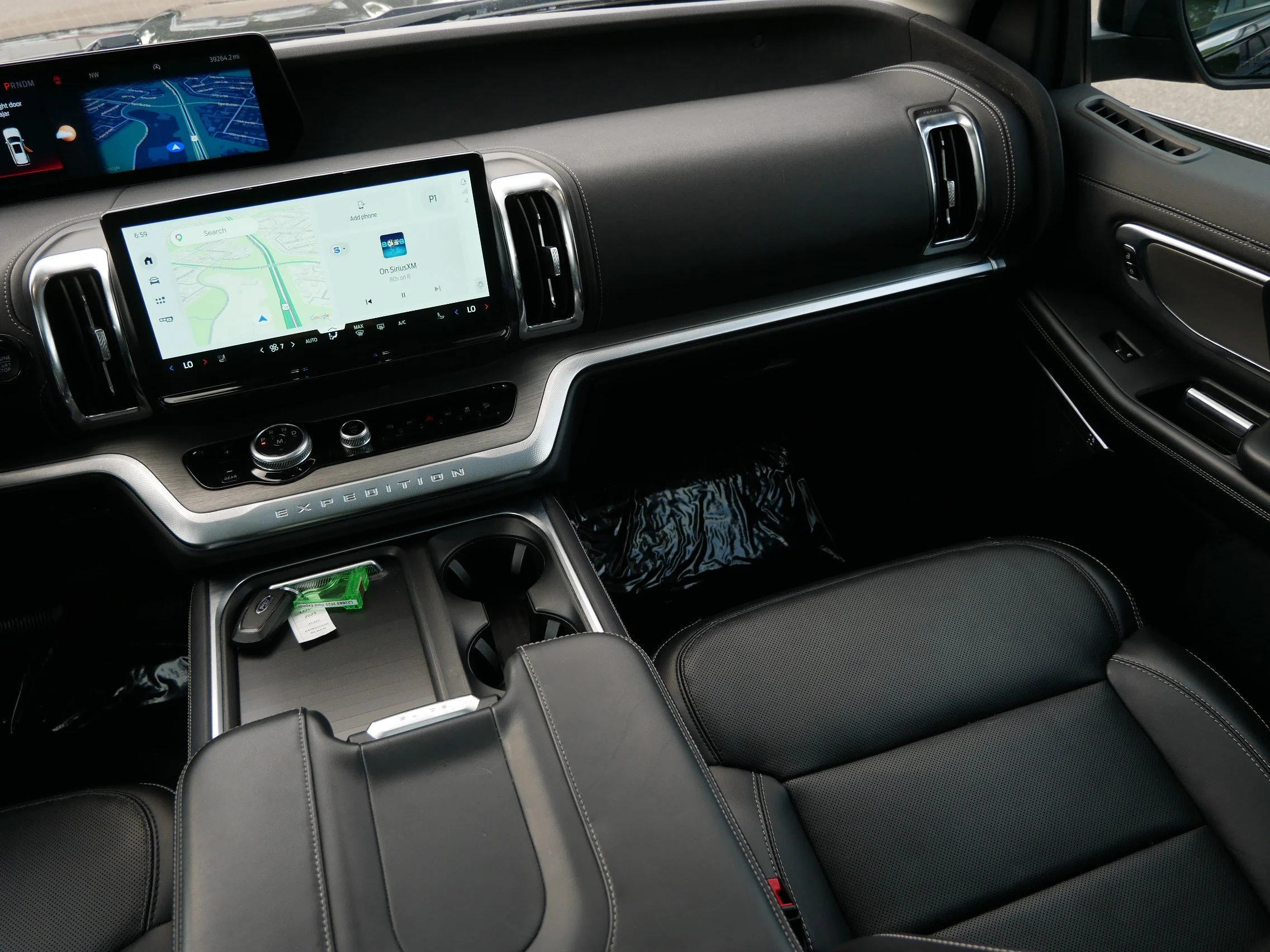 Used 2025 Agate Black Metallic Ford Platinum image 11