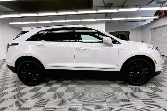 Used 2025 Crystal White Tricoat Cadillac Sport image 15