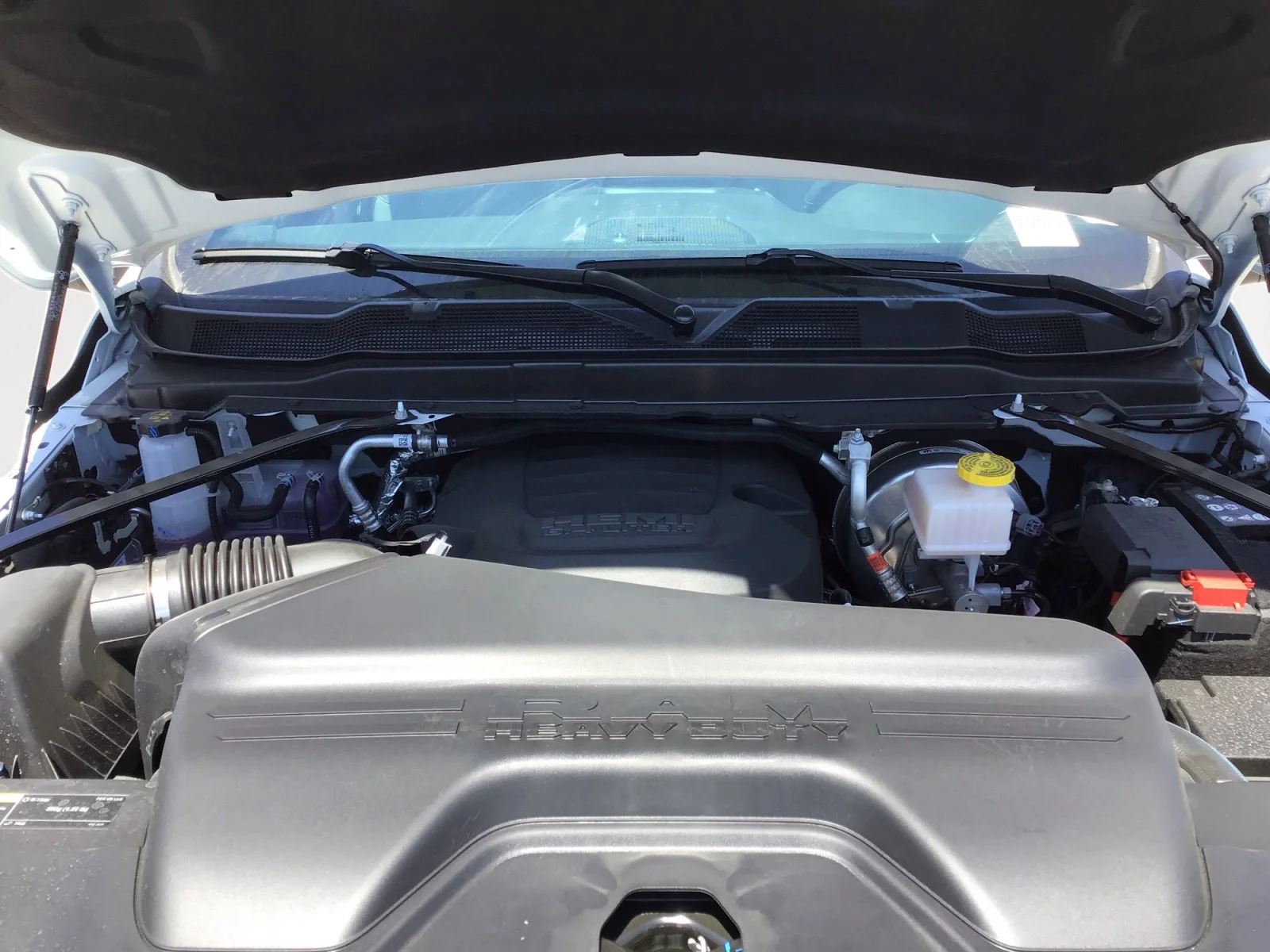 New 2026 Bright White Clearcoat Ram Tradesman image 26