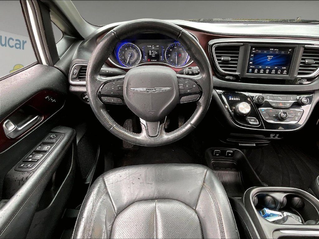 Used 2020 Bright White Clearcoat Chrysler Touring L image 17