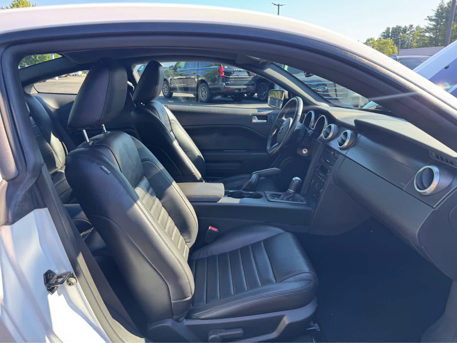 Used 2007 Performance White Ford Shelby GT500 image 11