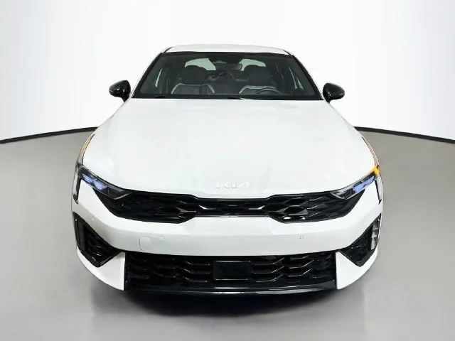 Used 2025 Snow White Pearl Kia GT-Line image 2