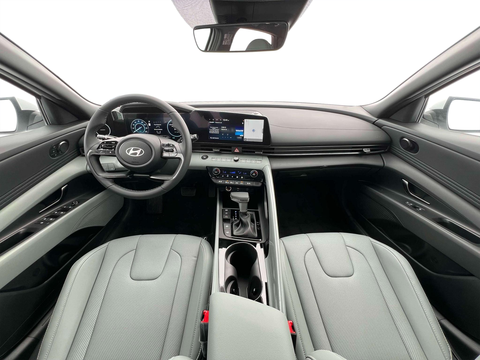 New 2025 White Hyundai Limited image 13
