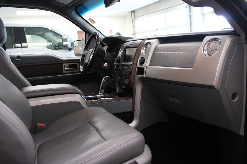 Used 2014 White Platinum Tri-Coat Metallic Ford Lariat image 42