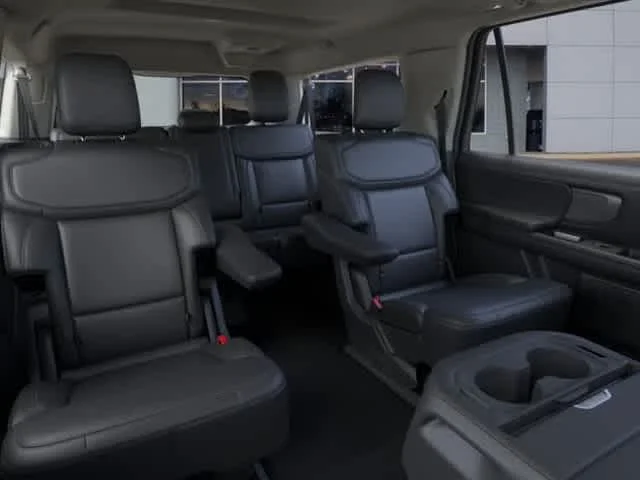 New 2026 Agate Black Metallic Ford MAX Platinum® image 36