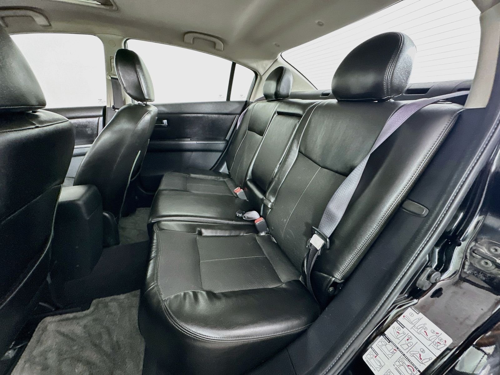 Used 2011 Super Black Metallic Nissan 2.0 SL image 25